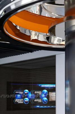 連接未來 現(xiàn)代科技的流動美學(xué)盛宴